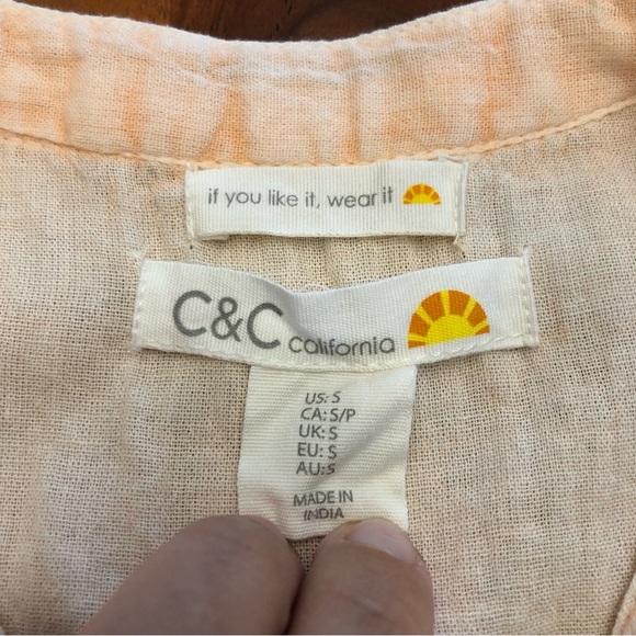 Vintage Boho Floral Festival Beige Casual Sleeveless Top with tassel. - Picture 5 of 11